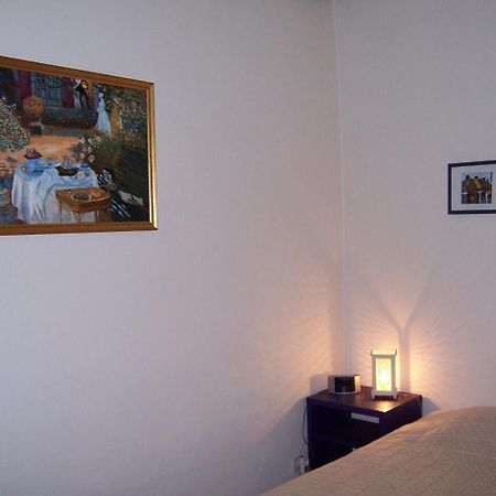 ברוז' Guest House Adonis מראה חיצוני תמונה