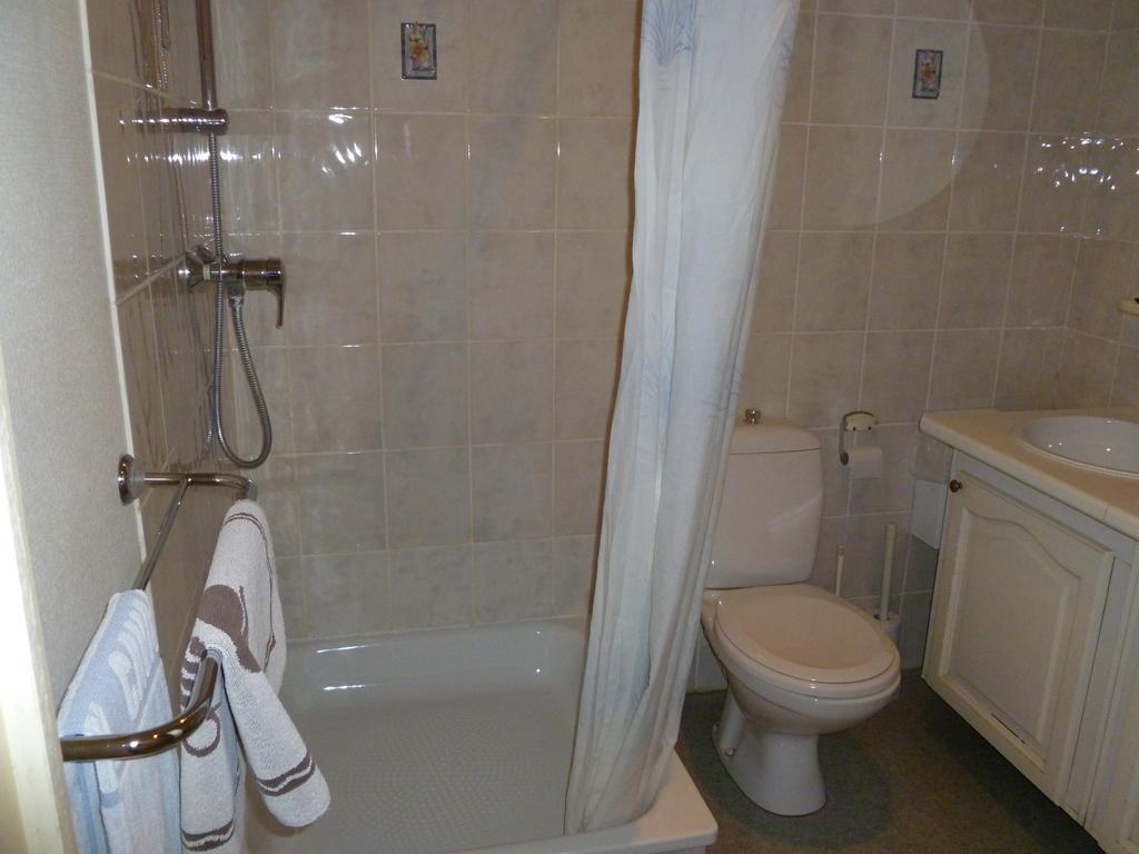 ברוז' Guest House Adonis מראה חיצוני תמונה